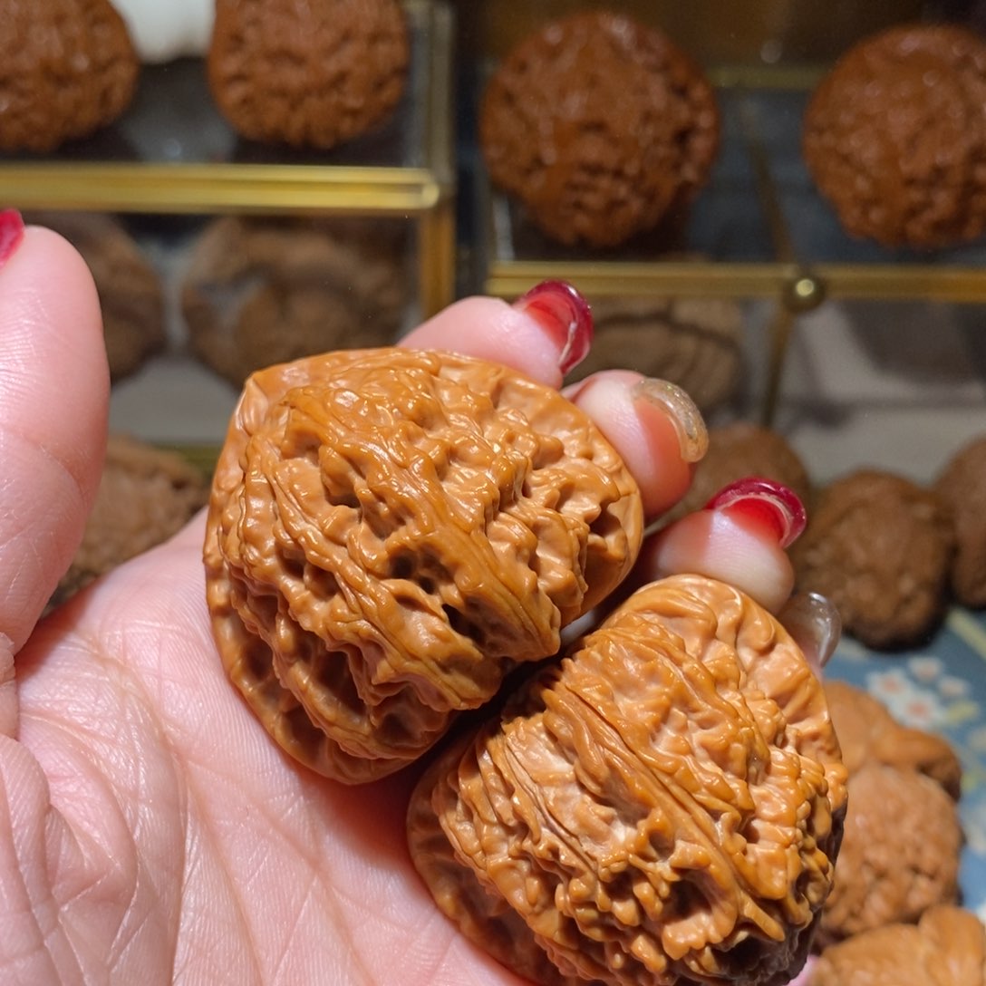 文玩核桃吊坠T****n40三角白特价款