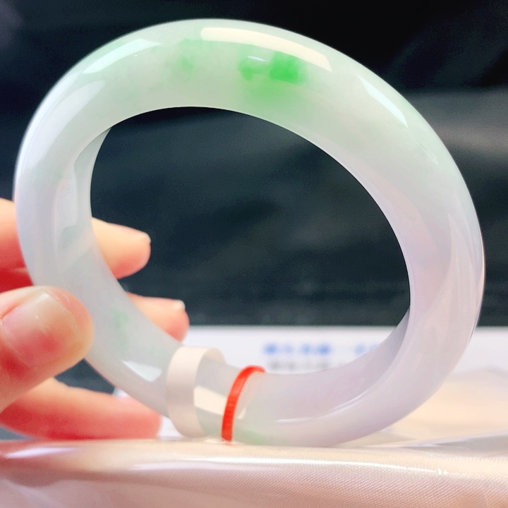 翡翠未镶嵌手镯53圈