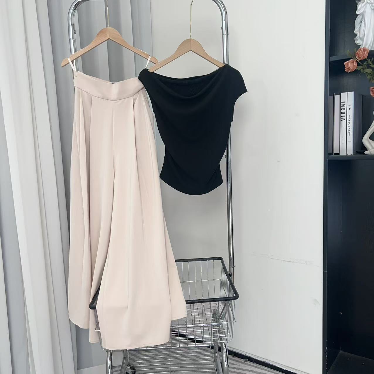 拉夏贝尔25夏季新气质时尚高级收腰显瘦上衣+裙子 15032 QCK