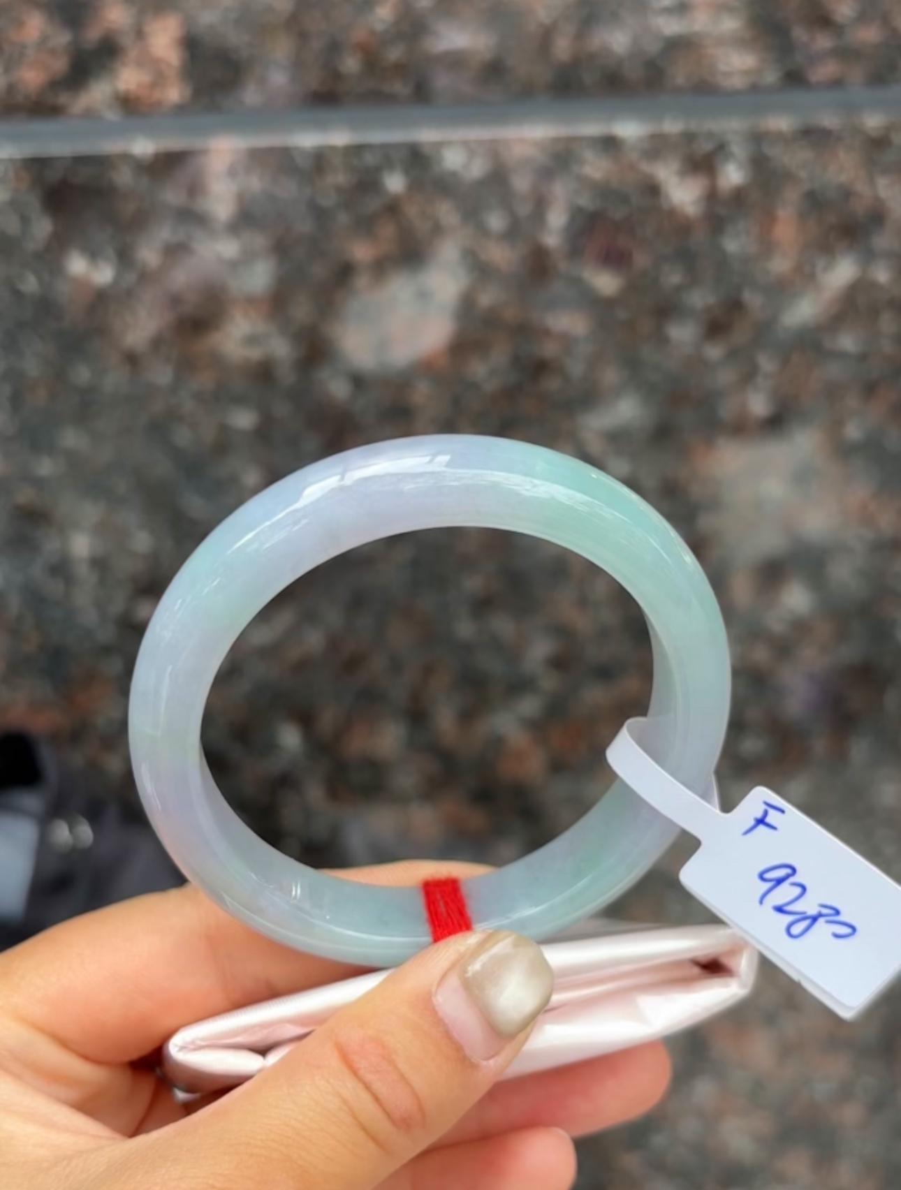 F（上新）推荐春彩正圈五十六圈翡翠a货手镯