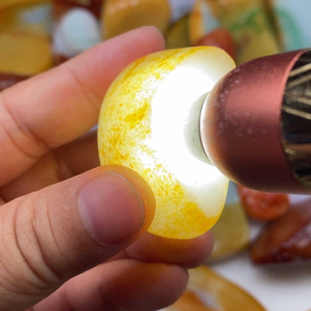 翡翠挂件未镶嵌缅甸