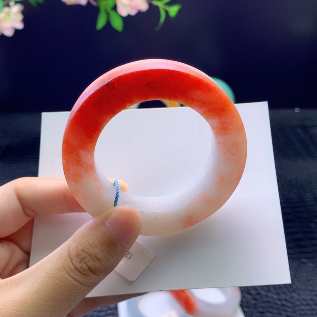 未镶嵌手镯定制翡翠