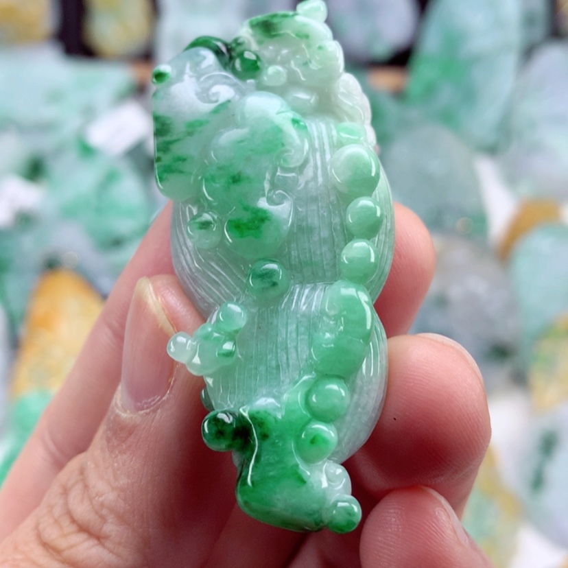 【闪购商品】翡翠吊坠(不含链)未镶嵌