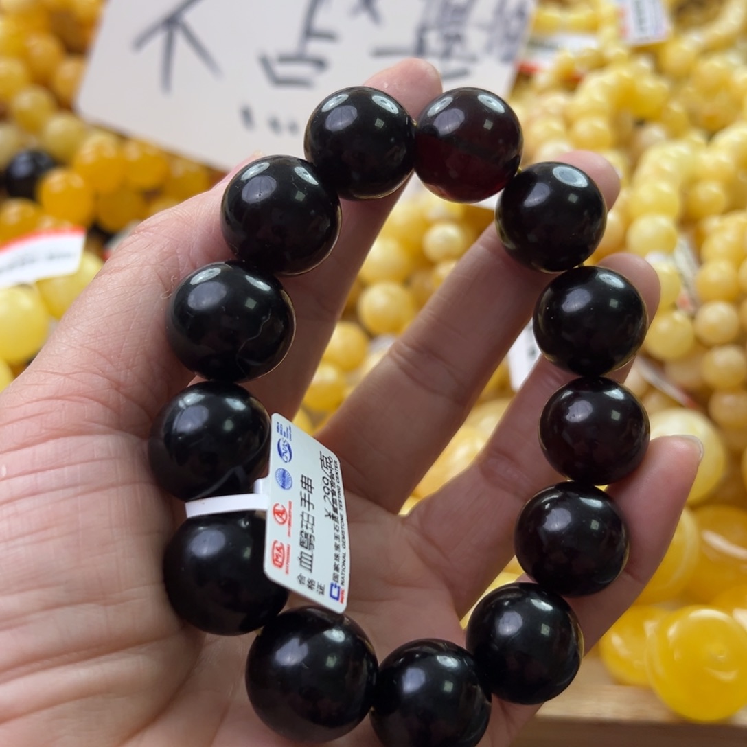 琥珀珠宝奇石未镶嵌