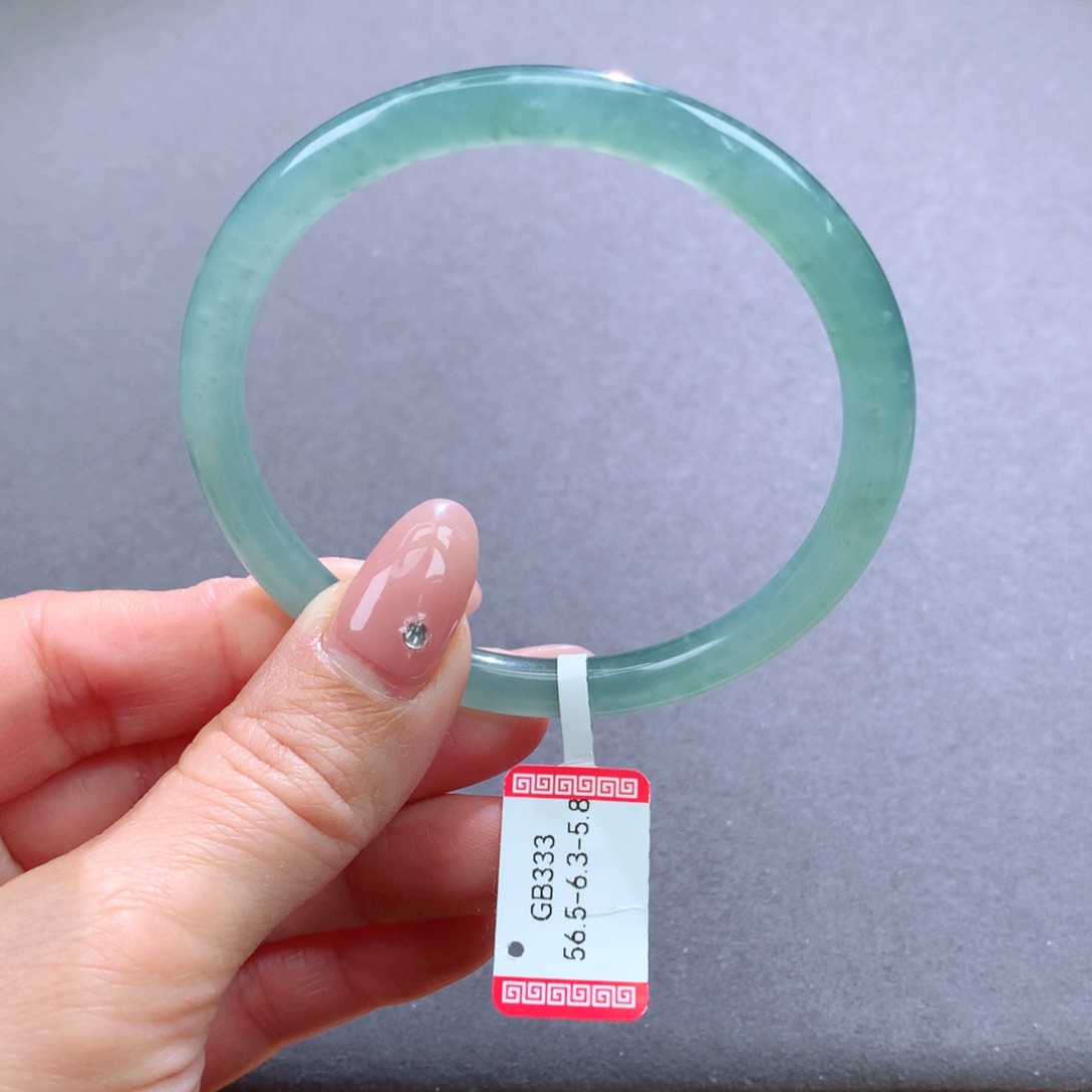 翡翠手镯未镶嵌天然翡翠手镯叮当镯