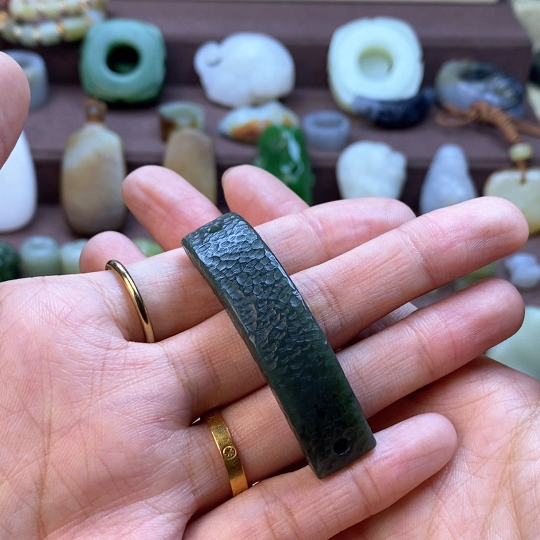 和田玉颈饰未镶嵌用****4