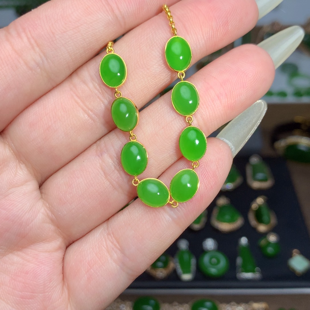 和田玉（碧玉）手链18K金镶嵌