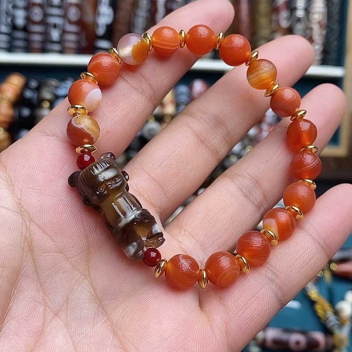 玛瑙/玉髓颈饰合金