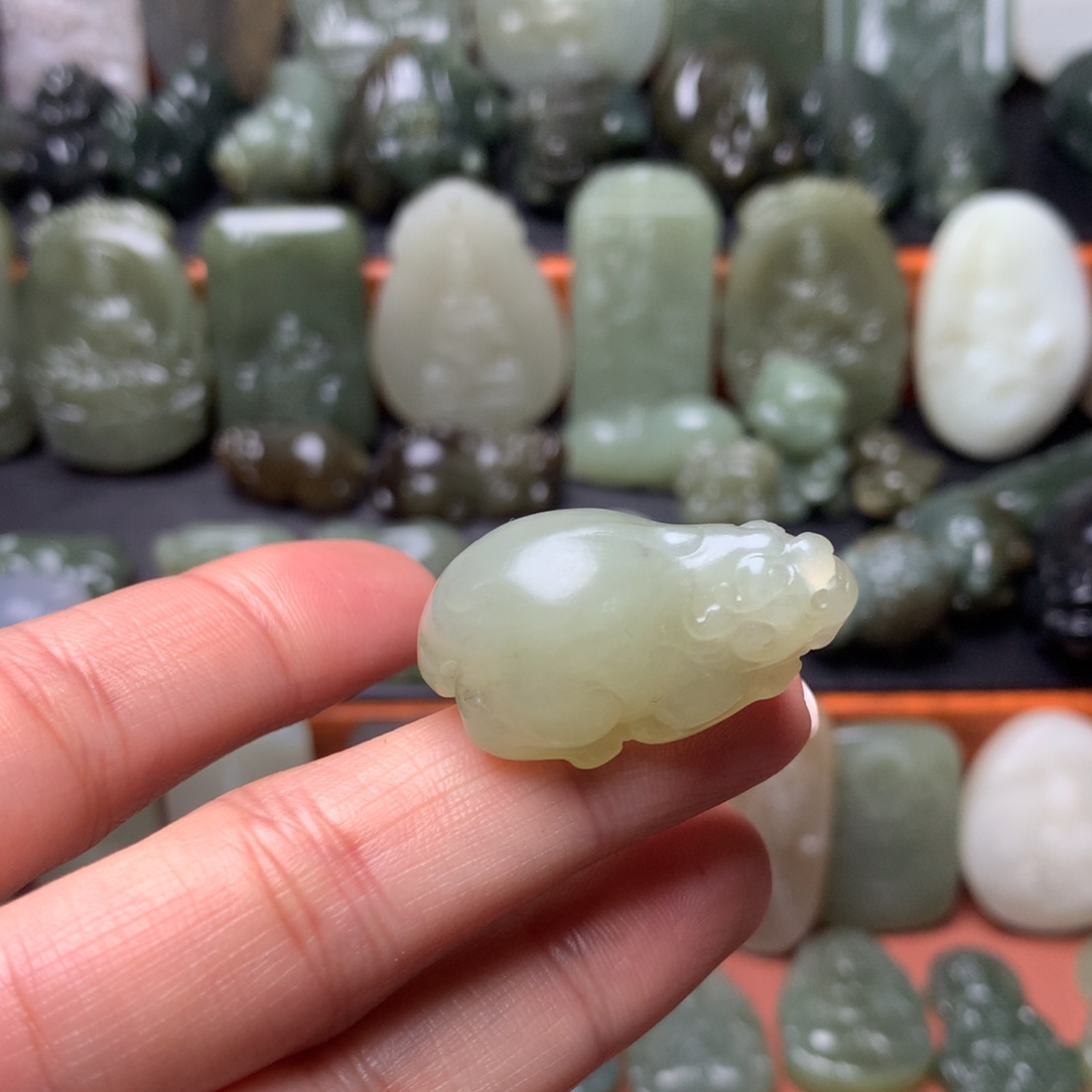 和田玉颈饰未镶嵌挂件11