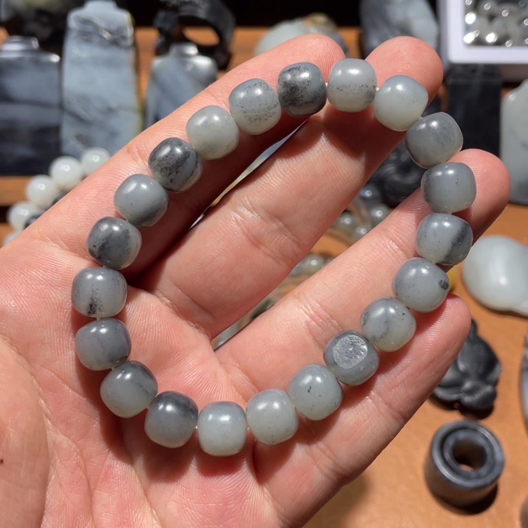 未镶嵌和田玉手串