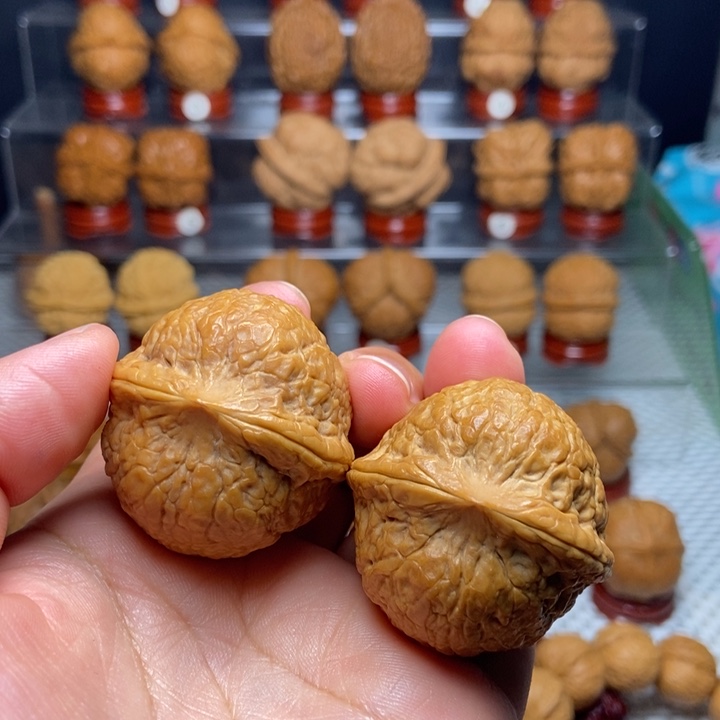 把件文玩核桃蟒纹虎头23