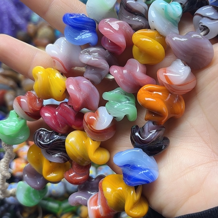 琉璃颈饰琉璃琉璃