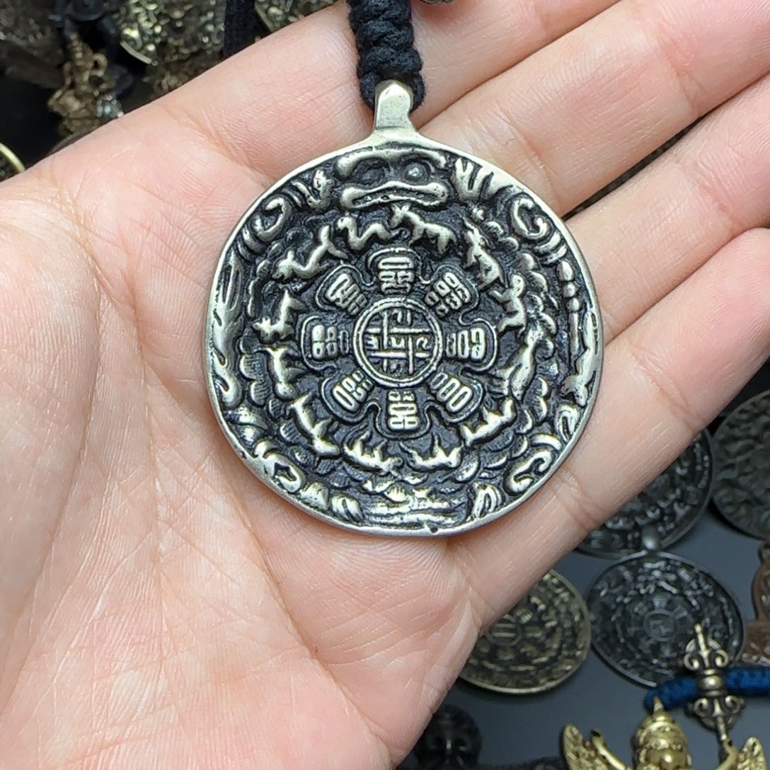 泥塑精品小元素品相完美的话