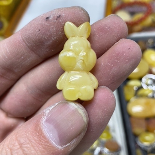 蜜蜡裸石未镶嵌吊坠