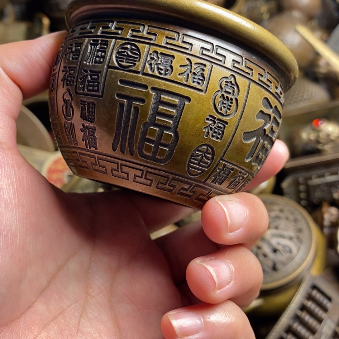 精美铜器做工精良