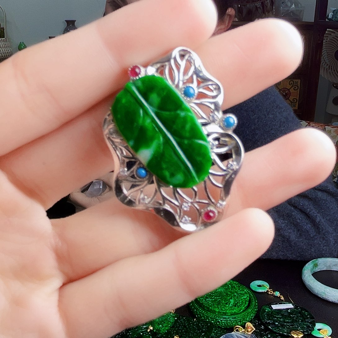 颈饰银S925镶嵌翡翠多样性