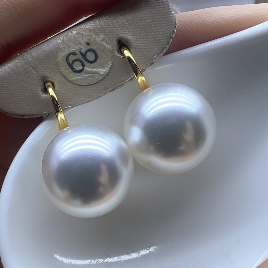 18K金镶嵌淡水珍珠耳饰