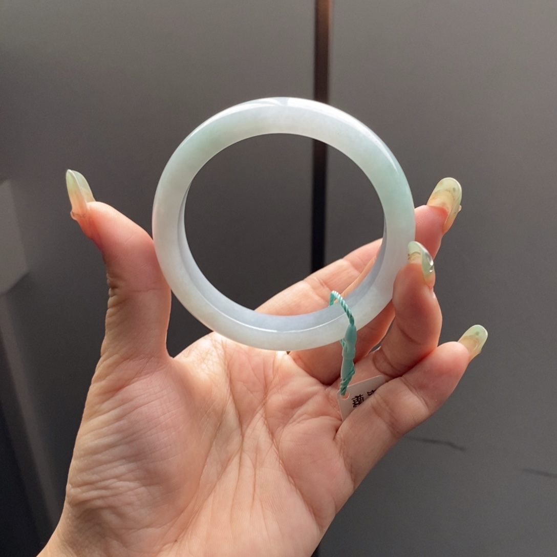 幸****翡翠未镶嵌手镯54口