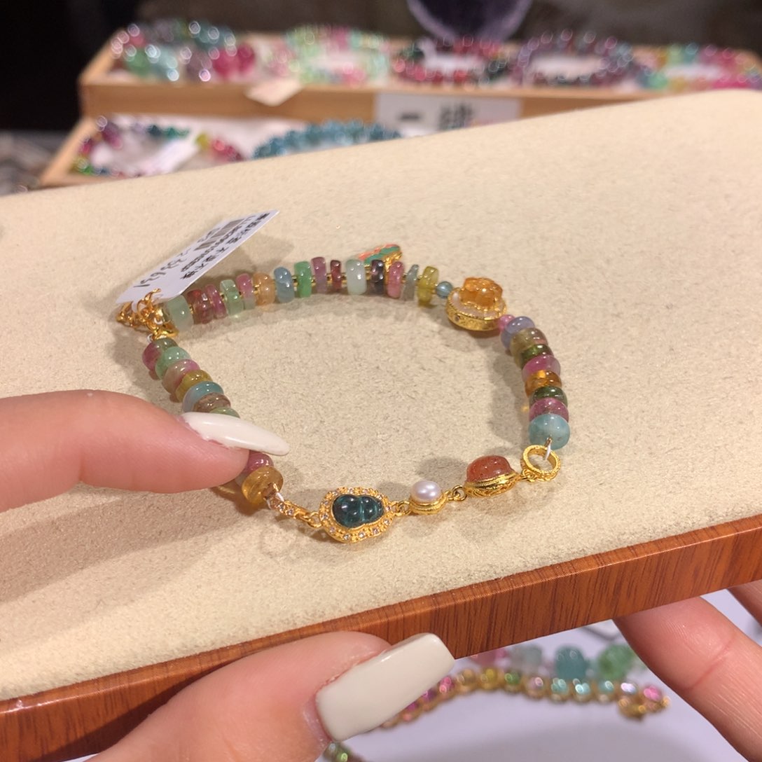 碧玺多样性发货一件未镶嵌