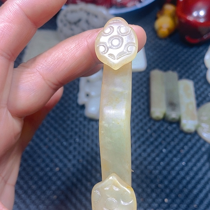 未镶嵌手链和田玉（糖玉）