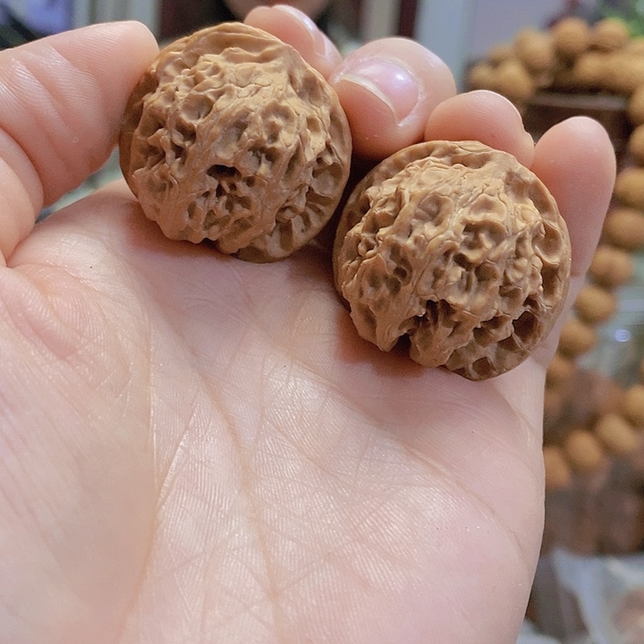 【闪购商品】文玩核桃把件31.5苹果圆