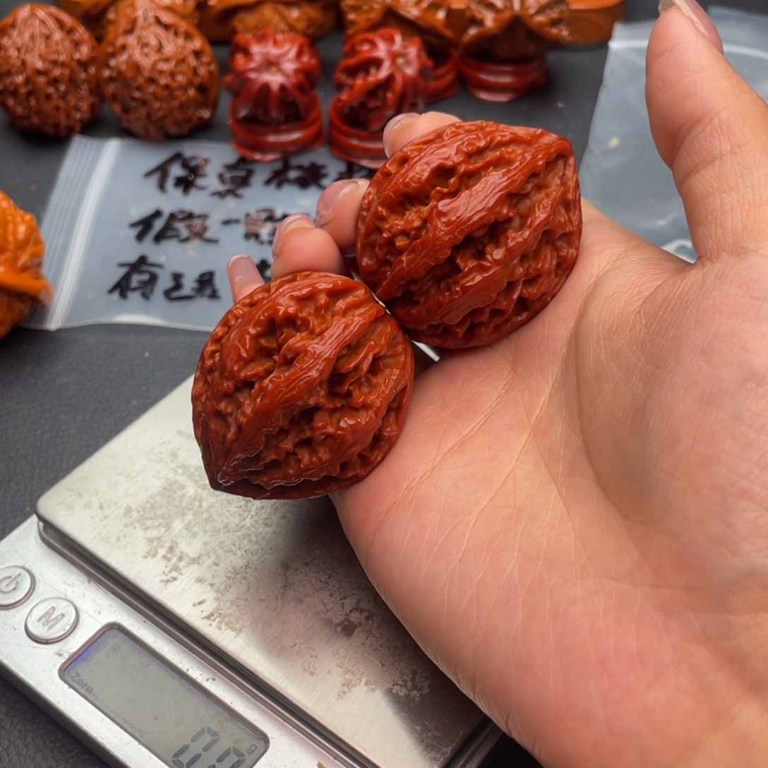 文玩核桃把件霸王龙