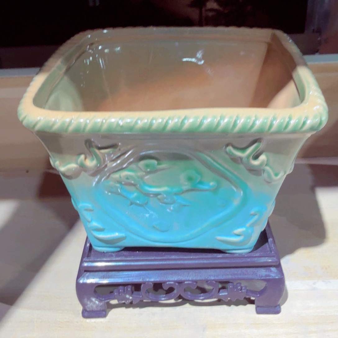 紫砂花盆粗陶精雕