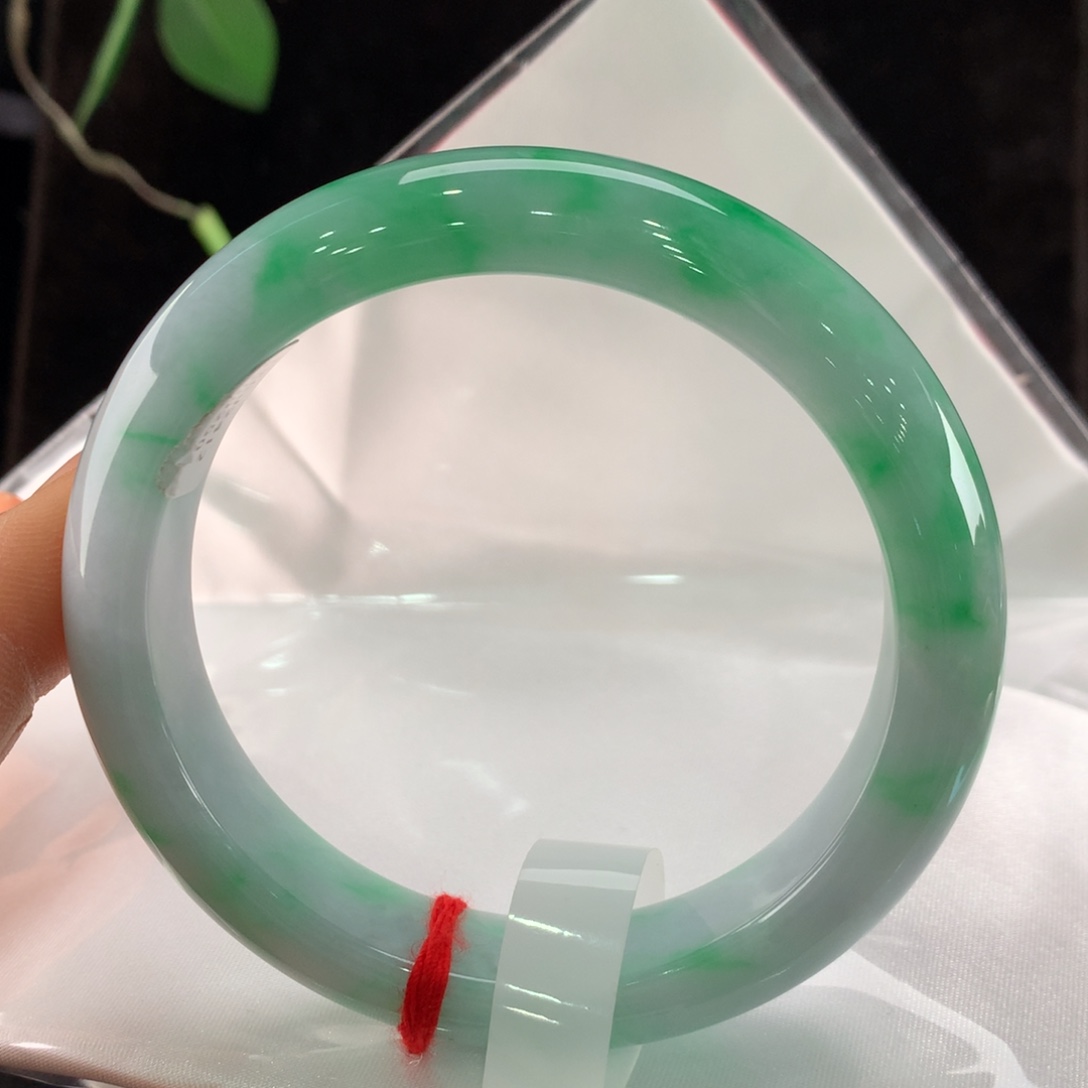 翡翠手镯未镶嵌111-0250