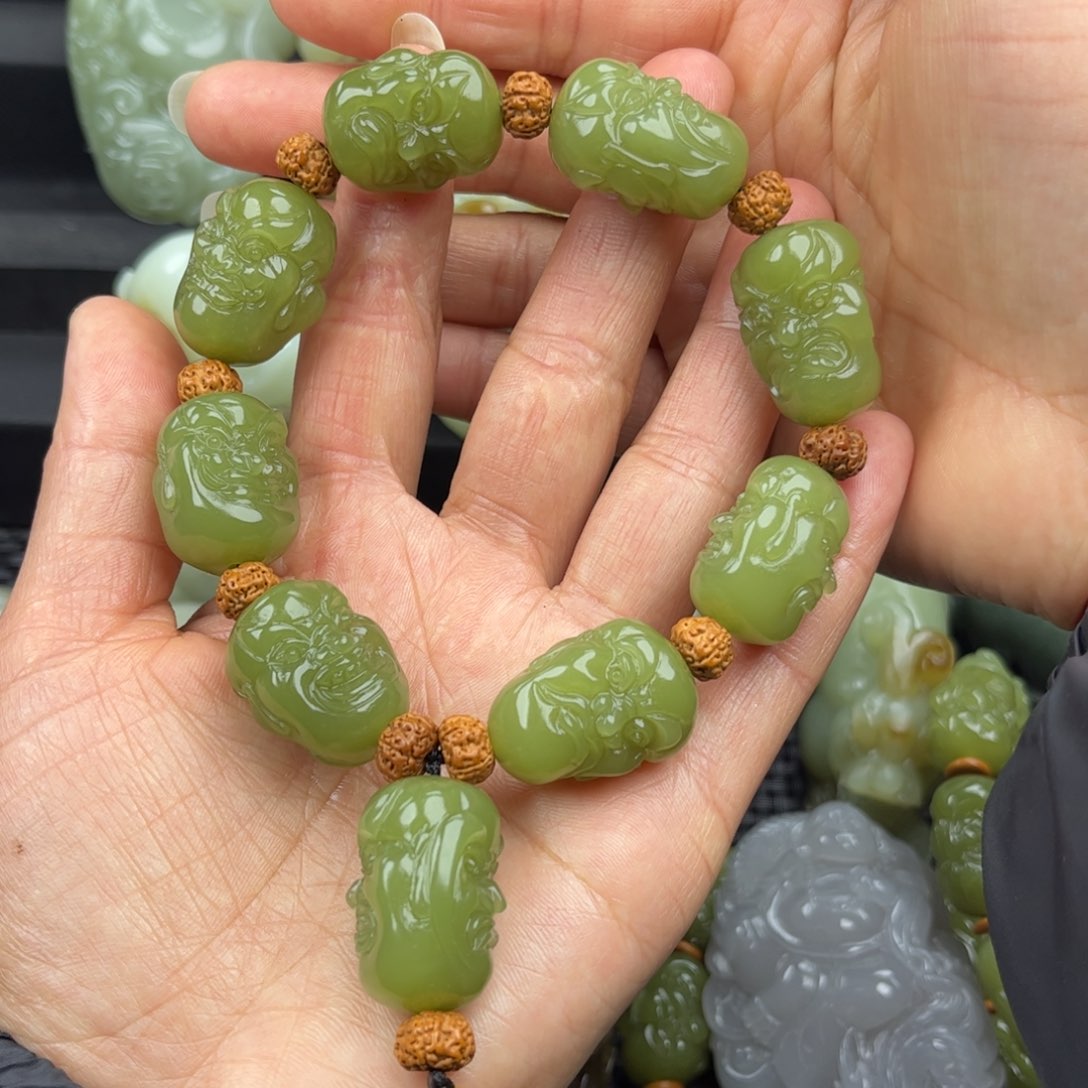 和田玉把件未镶嵌