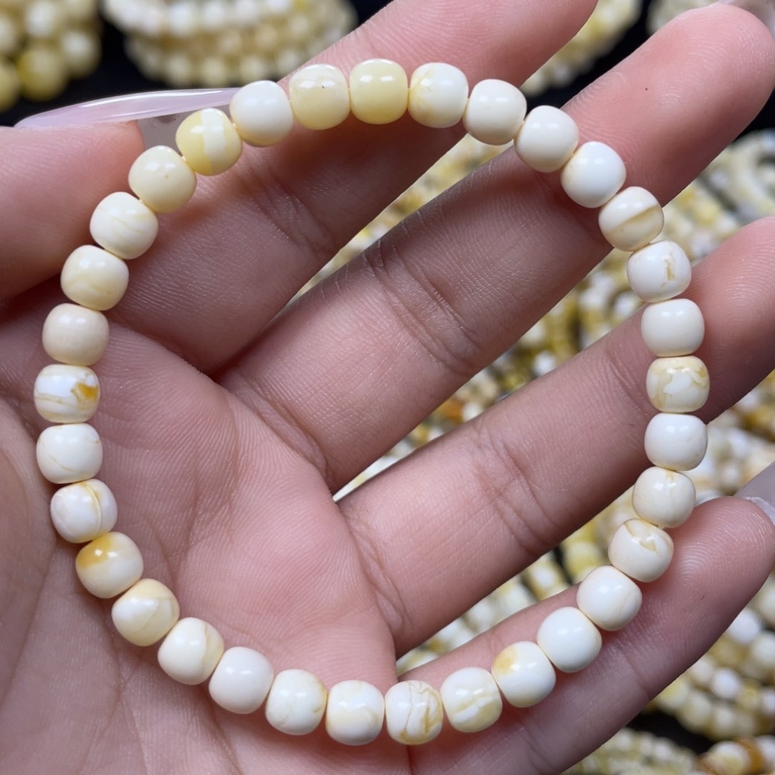 蜜蜡未镶嵌珠宝奇石6m