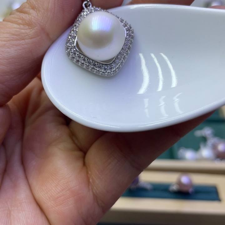 淡水珍珠吊坠(不含链)合金