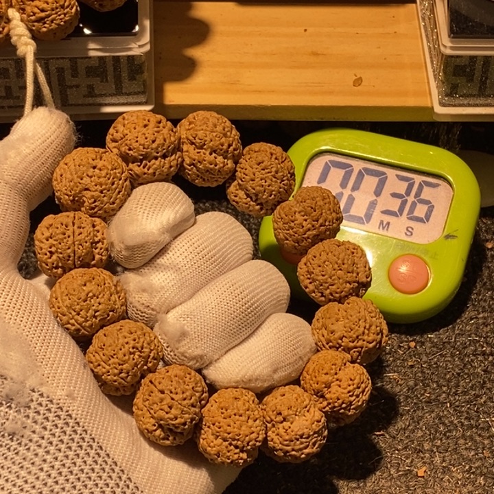 ****人吊坠金刚菩提哈哈这都可以说不过去