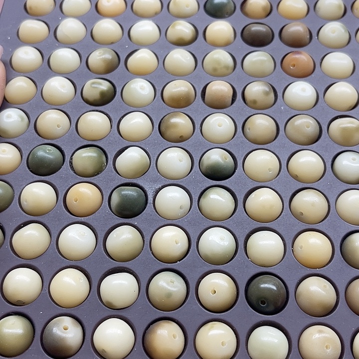 白玉菩提吊坠微瑕11飘花苹果桶50卡灯牌宠60