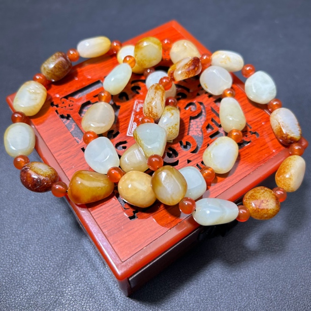 新疆和田玉 原石手串 一物一证支持复检 拍一发一多样性发