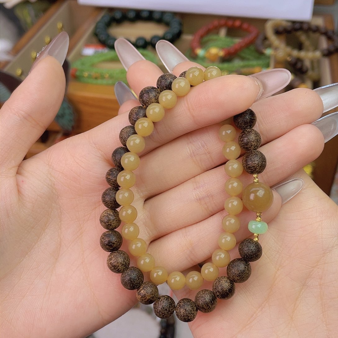 未镶嵌和田玉手链