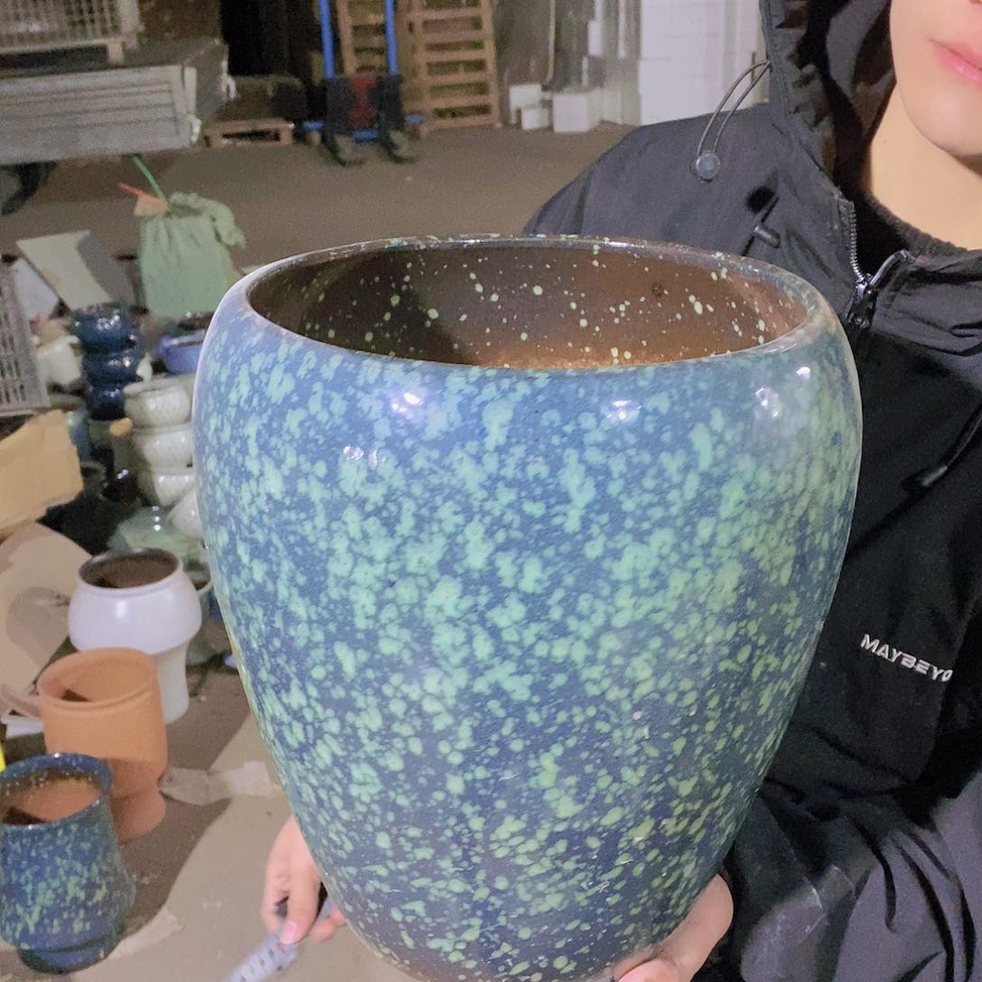 紫砂花盆瑕疵25/31d g h f f g g