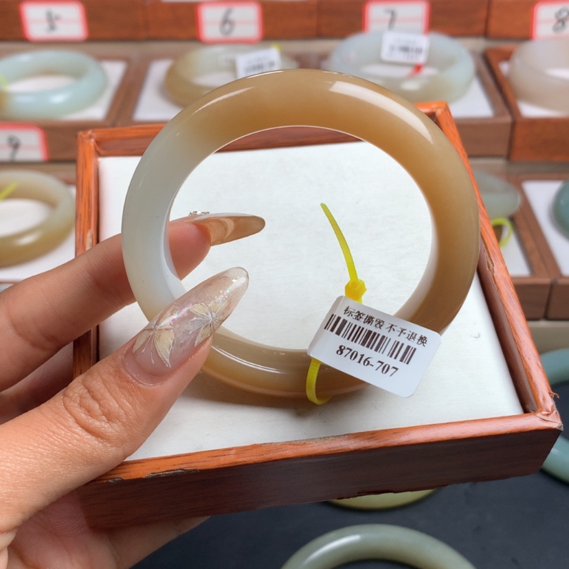 【闪购商品】和田玉手镯未镶嵌5253