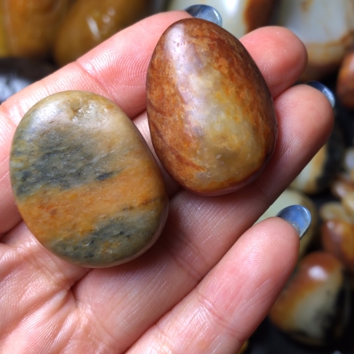 和田玉未镶嵌珠宝奇石