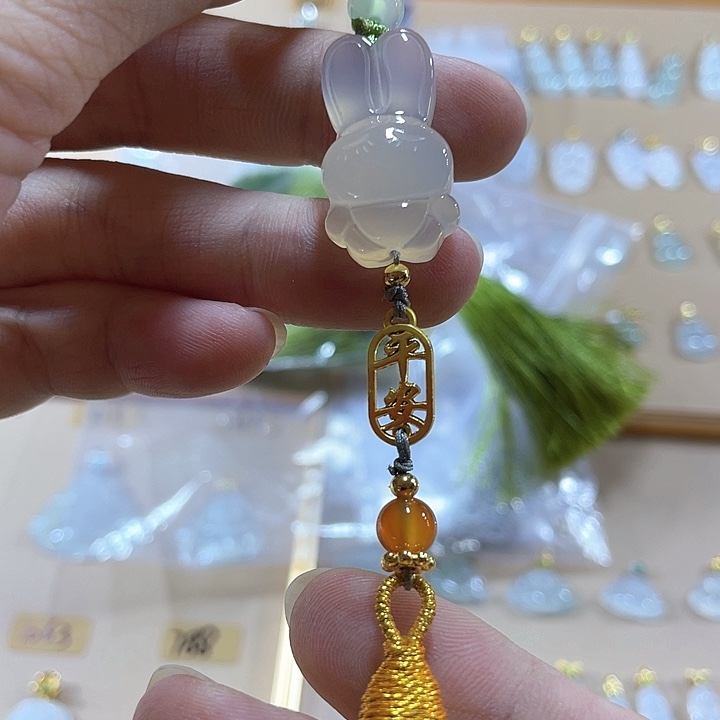 玛瑙/玉髓颈饰合金