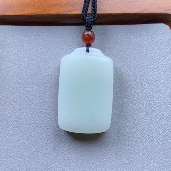 和田玉未镶嵌颈饰-****o