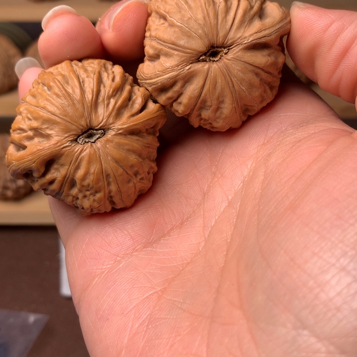 嘻***哈铁锤44克一只一小包