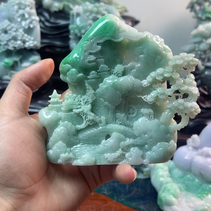 翡翠摆件未镶嵌翡翠