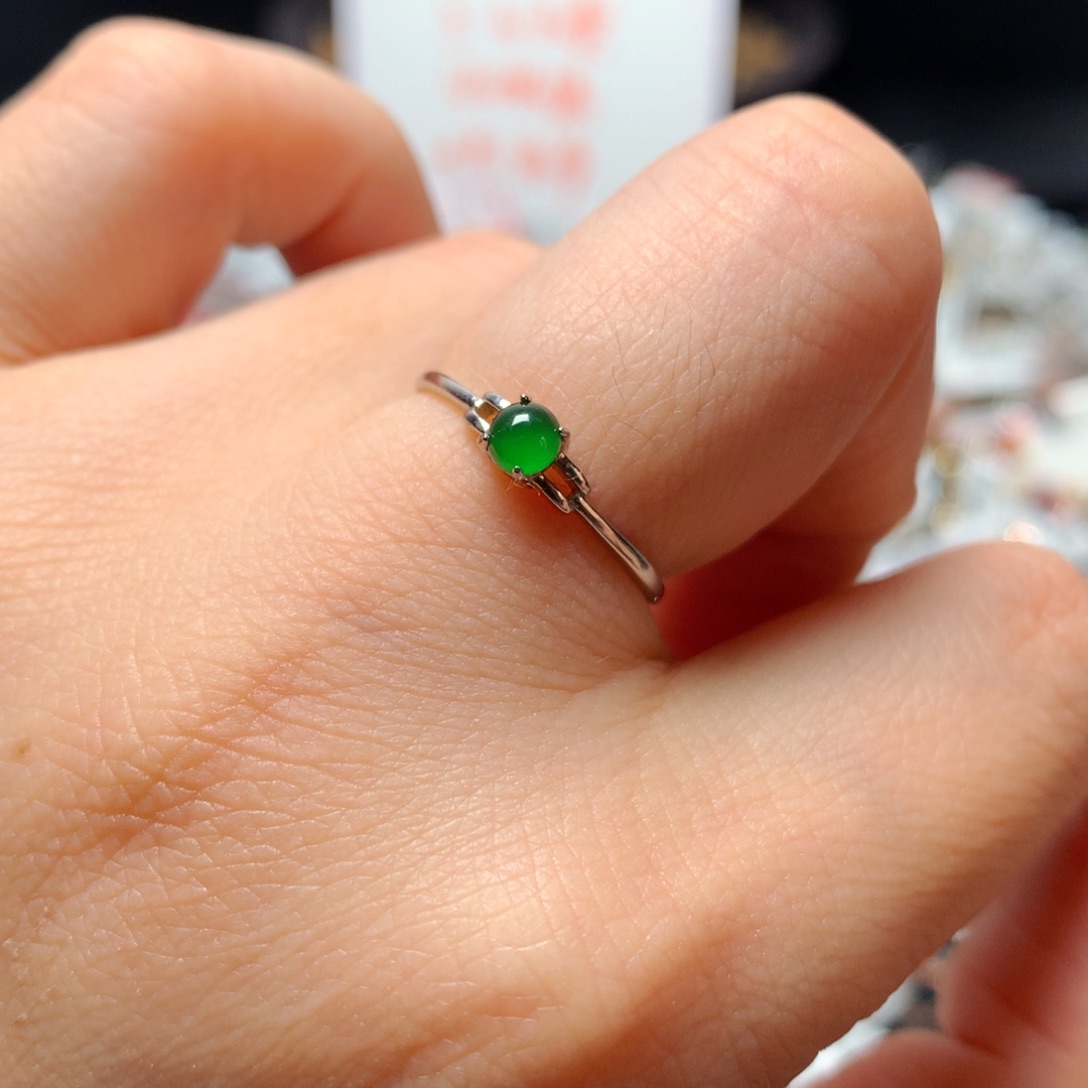 翡翠戒指银S925镶嵌戒指