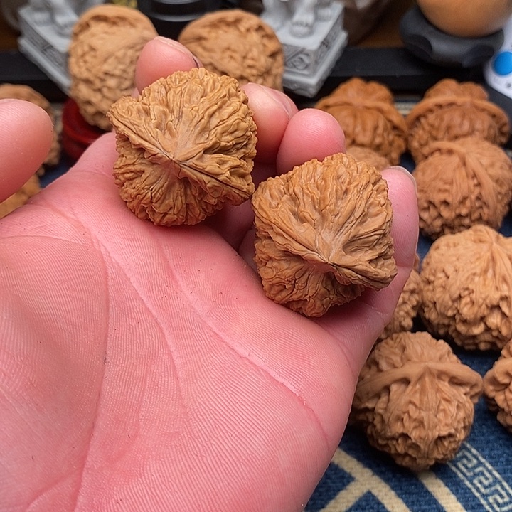 文玩核桃把件南疆38全