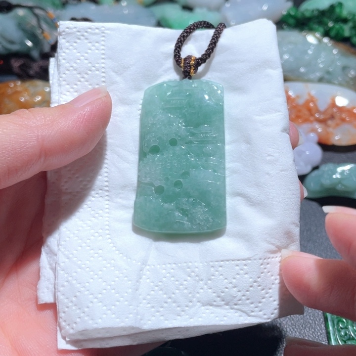 【闪购商品】翡翠颈饰未镶嵌天然翡翠