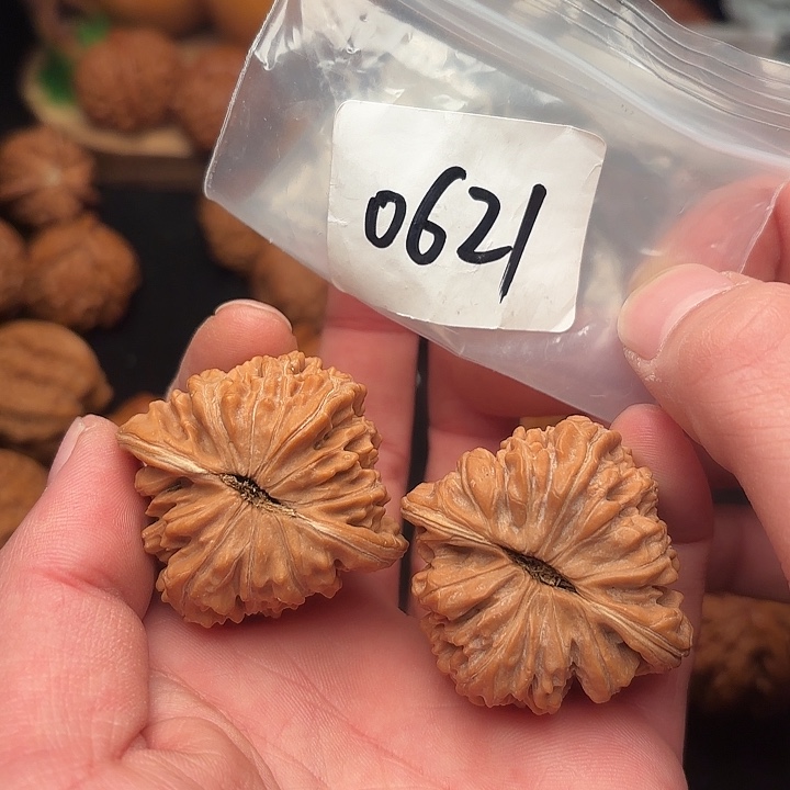 把件文玩核桃43 尺   四座楼    