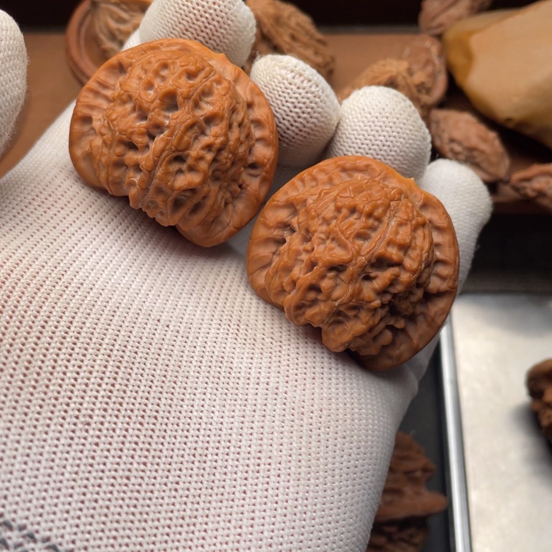 吊坠文玩核桃血麒麟