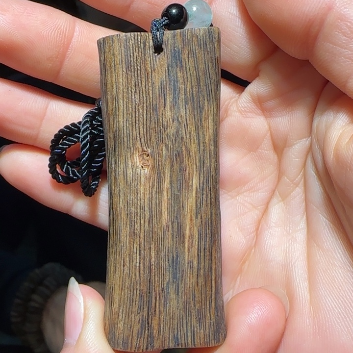 沉香吊坠白露吊坠9.5克