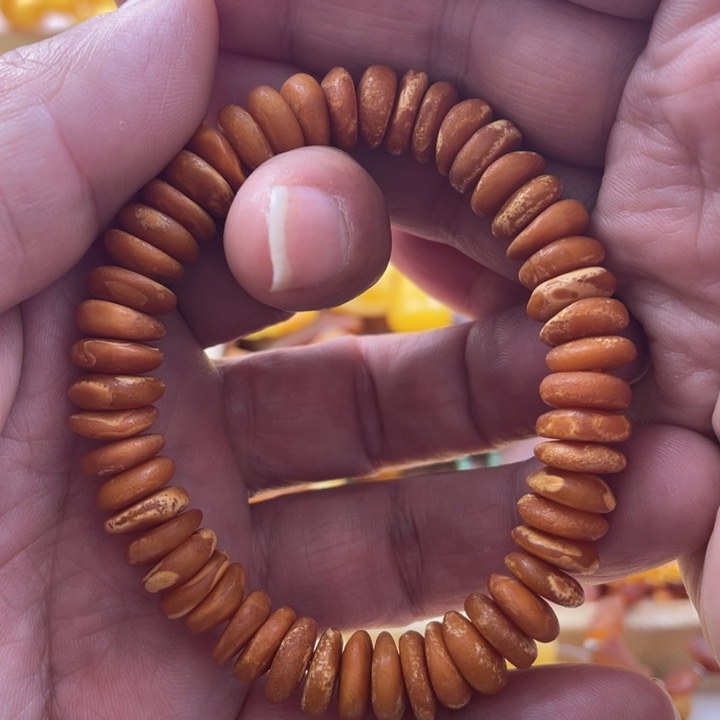 蜜蜡手串未镶嵌手串