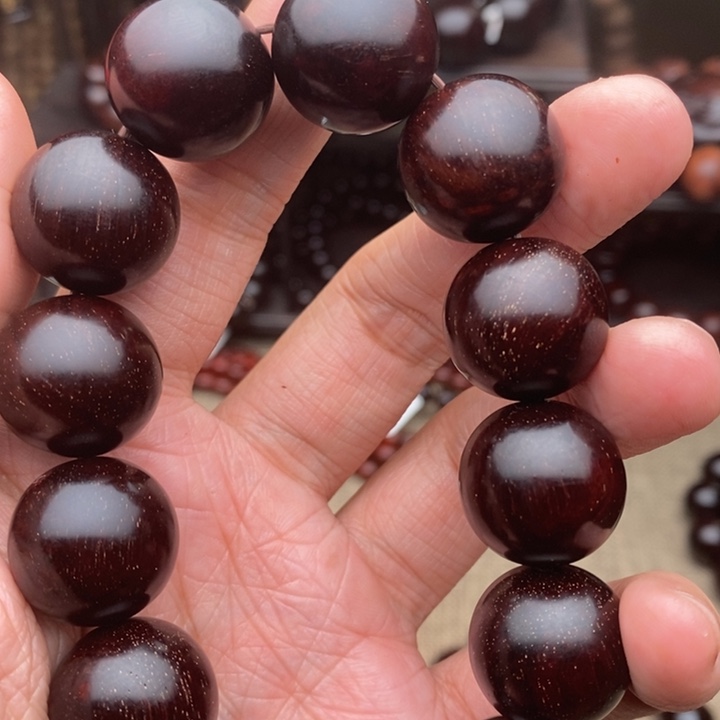 檀香紫檀（小叶紫檀）手串/手链1.8泥料留疤局部金星